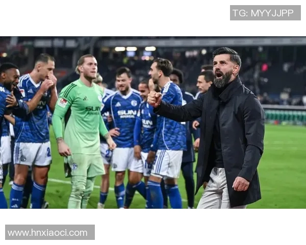 沙尔克04主场不败,继续领跑德甲积分榜 沙尔克04主场不败,继续领跑德甲积分榜